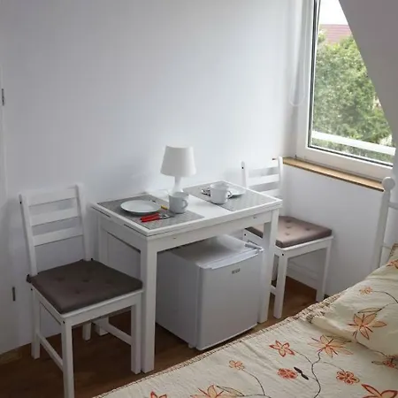 Pokoj 2os. Z Lazienka Na Poddaszu 홈스테이